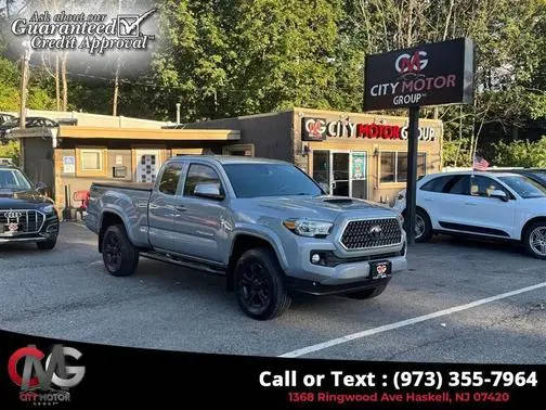 2018 Toyota Tacoma TRD Sport 4WD photo