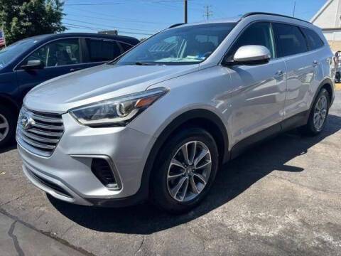 2017 Hyundai Santa Fe SE FWD photo