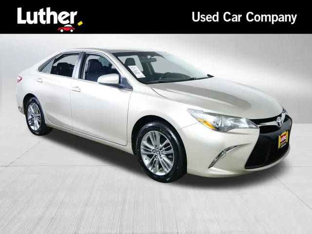 2017 Toyota Camry SE FWD photo