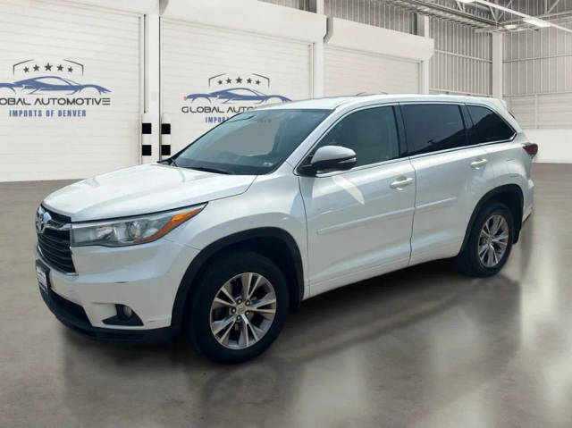 2015 Toyota Highlander LE Plus AWD photo