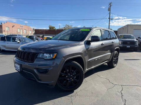 2019 Jeep Grand Cherokee Altitude RWD photo