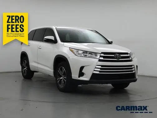 2018 Toyota Highlander LE FWD photo