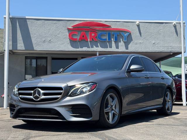 2019 Mercedes-Benz E-Class E 300 RWD photo