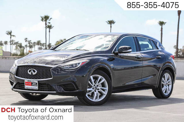 2018 Infiniti QX30 Luxury FWD photo