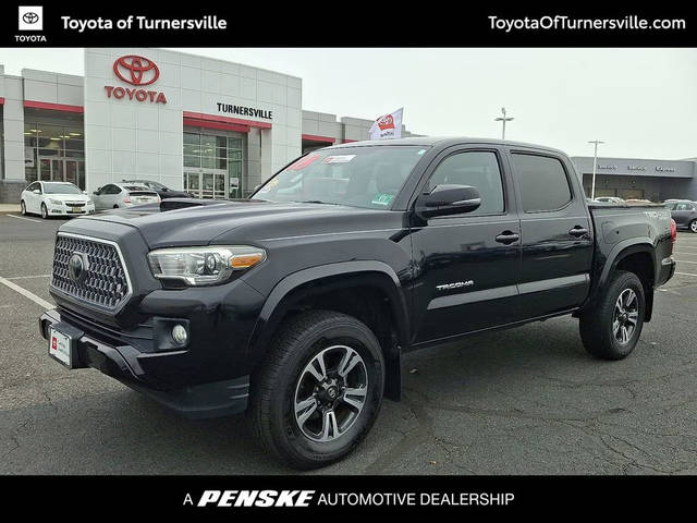 2018 Toyota Tacoma SR 4WD photo