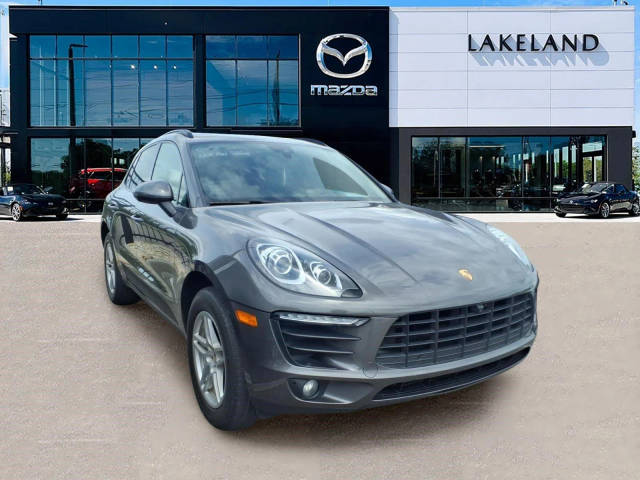 2018 Porsche Macan AWD photo