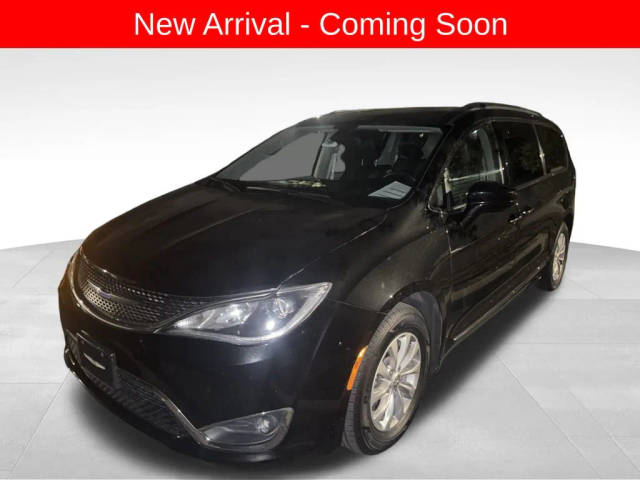 2019 Chrysler Pacifica Minivan Touring L FWD photo