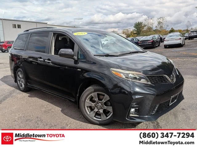 2019 Toyota Sienna SE AWD photo