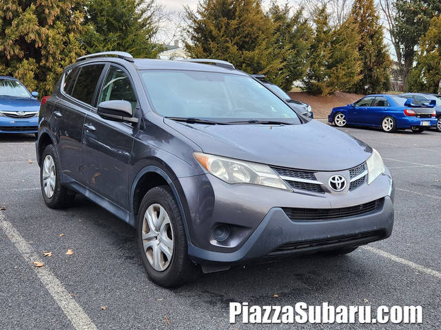 2015 Toyota RAV4 LE AWD photo