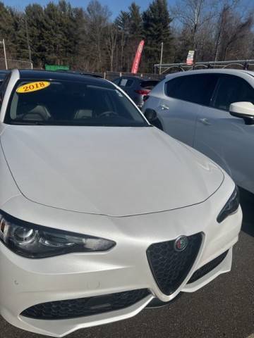 2018 Alfa Romeo Giulia Ti Sport AWD photo