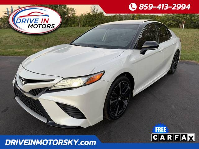 2019 Toyota Camry XSE FWD photo