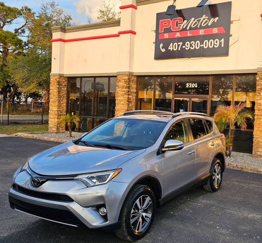 2018 Toyota RAV4 XLE FWD photo