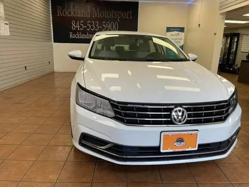2018 Volkswagen Passat 2.0T S FWD photo