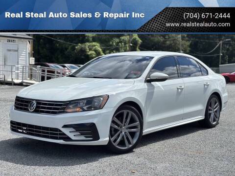 2018 Volkswagen Passat R-Line FWD photo