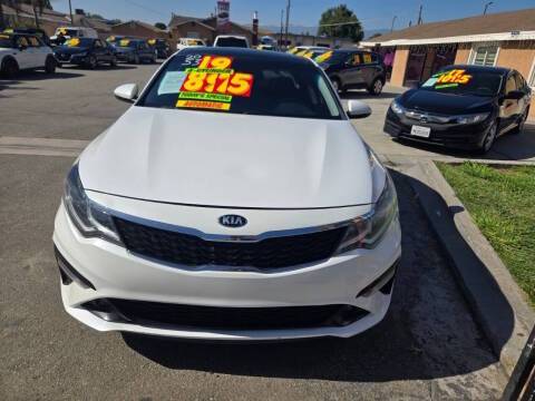 2019 Kia Optima S FWD photo