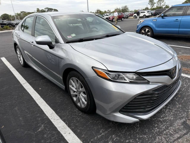 2018 Toyota Camry LE FWD photo