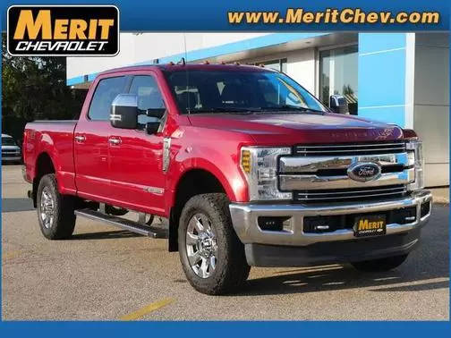 2019 Ford F-350 Super Duty LARIAT 4WD photo