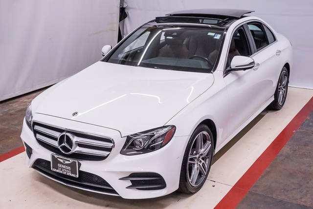 2019 Mercedes-Benz E-Class E 300 AWD photo