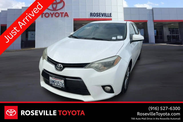 2015 Toyota Corolla LE Plus FWD photo