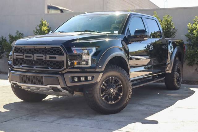 2018 Ford F-150 Raptor 4WD photo
