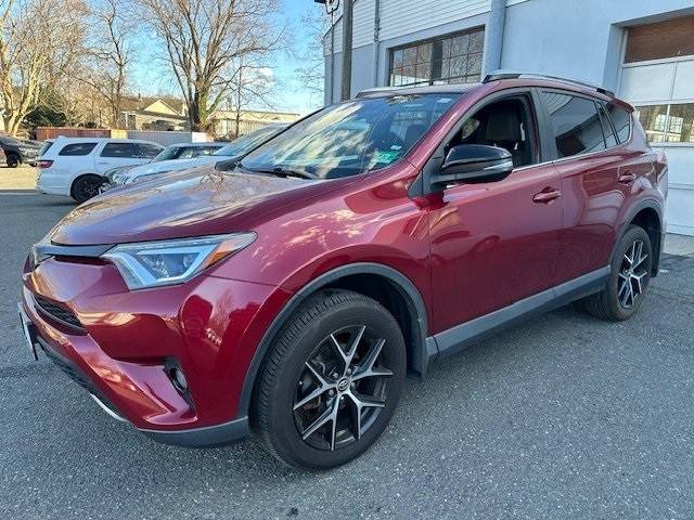 2018 Toyota RAV4 SE AWD photo