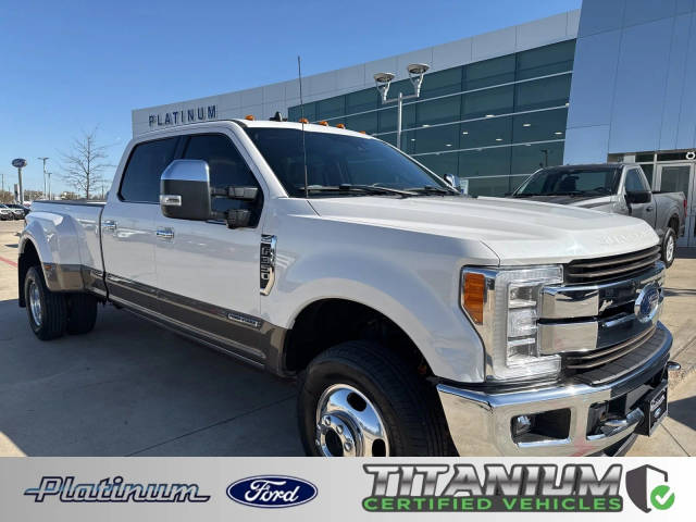 2019 Ford F-350 Super Duty King Ranch 4WD photo