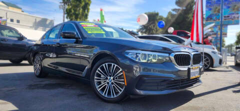 2019 BMW 5 Series 530i RWD photo