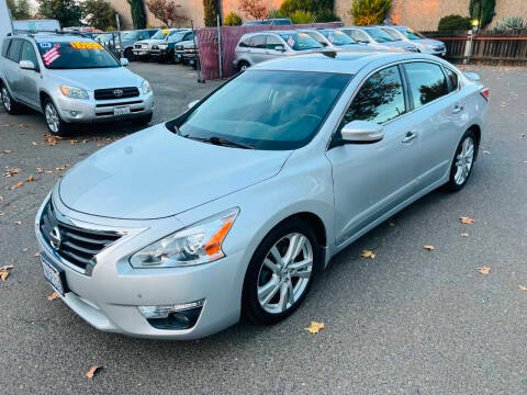 2015 Nissan Altima 3.5 SL FWD photo