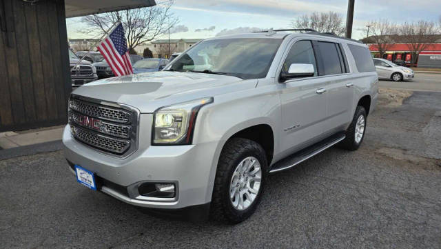 2017 GMC Yukon XL SLT 4WD photo