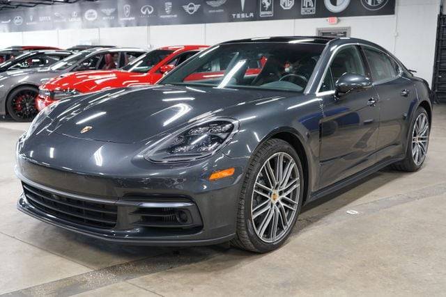 2018 Porsche Panamera 4S AWD photo