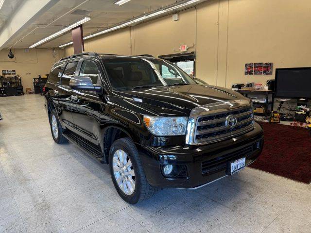 2015 Toyota Sequoia Platinum 4WD photo