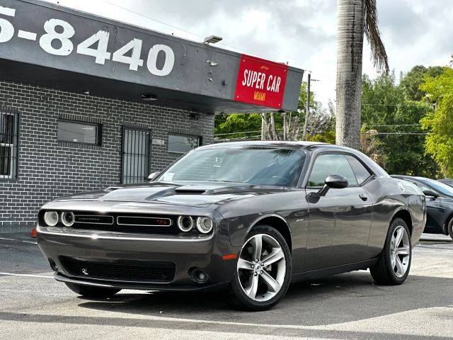 2017 Dodge Challenger R/T RWD photo