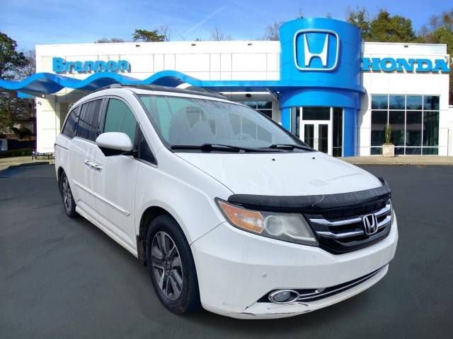 2016 Honda Odyssey Touring FWD photo