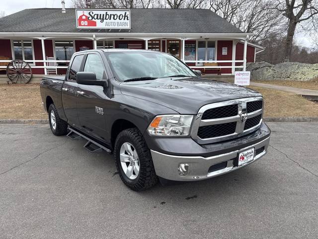 2017 Ram 1500 SLT 4WD photo