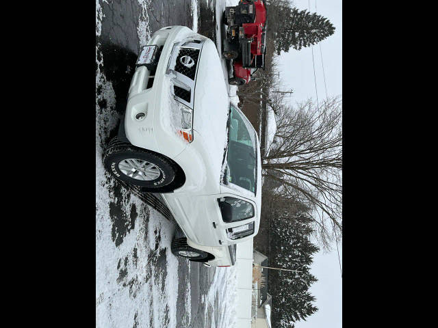 2017 Nissan Frontier SV V6 4WD photo