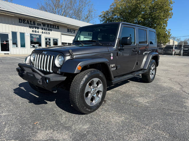 2017 Jeep Wrangler Unlimited Sahara 4WD photo