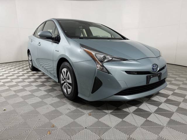 2018 Toyota Prius Four FWD photo