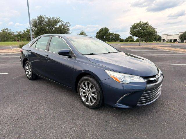 2016 Toyota Camry XLE FWD photo