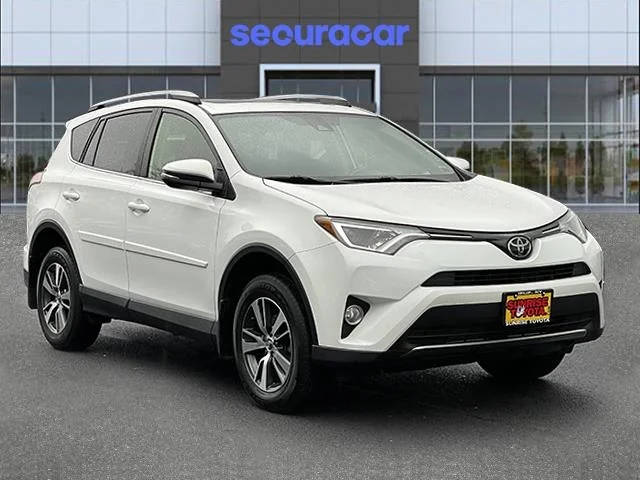 2018 Toyota RAV4 XLE AWD photo