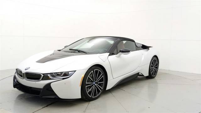 2019 BMW i8  AWD photo