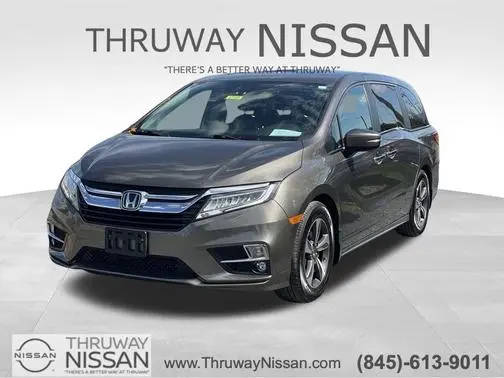2019 Honda Odyssey Touring FWD photo