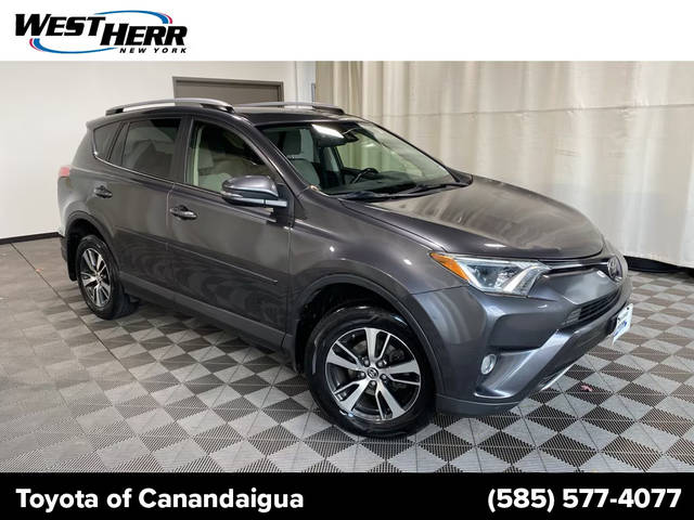 2018 Toyota RAV4 XLE AWD photo