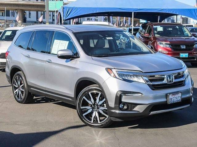 2019 Honda Pilot Touring 7-Passenger AWD photo