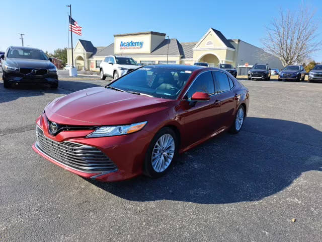2019 Toyota Camry XLE FWD photo