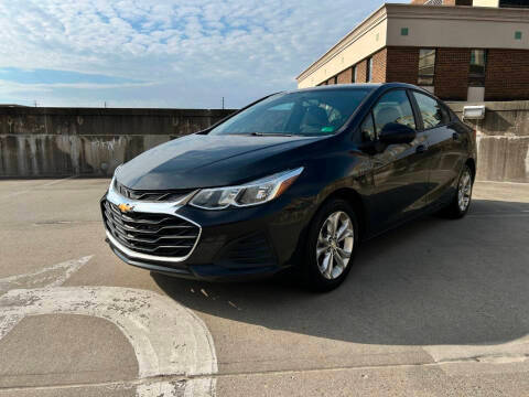 2019 Chevrolet Cruze LS FWD photo