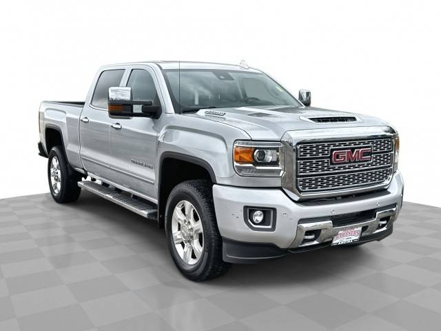 2019 GMC Sierra 2500HD Denali 4WD photo