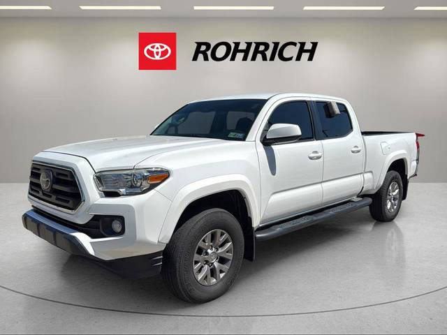 2018 Toyota Tacoma SR5 4WD photo