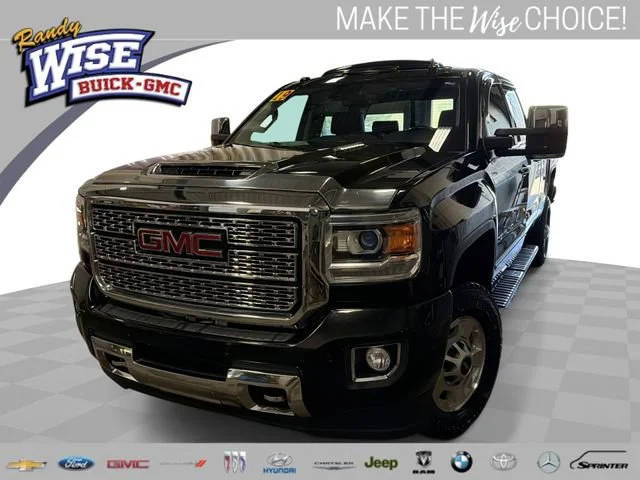 2019 GMC Sierra 2500HD Denali 4WD photo