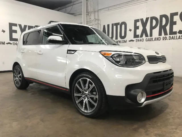 2019 Kia Soul ! FWD photo