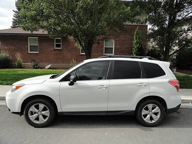 2016 Subaru Forester 2.5i Limited AWD photo